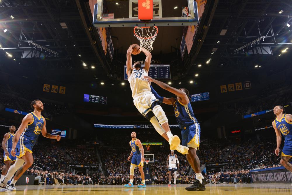 迅速引起了 迅速引起了